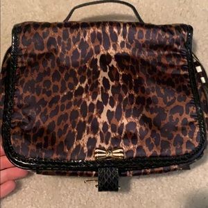 Henri Bendel travel case